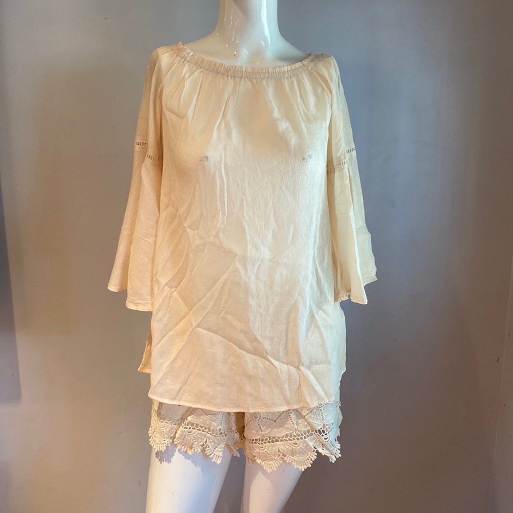 NWOT. Boho style summer blouse
